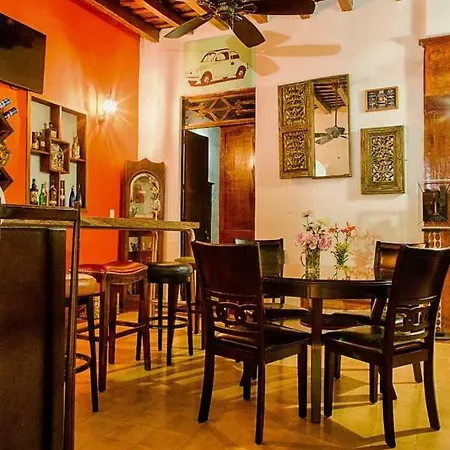 Las Palmas Hotel